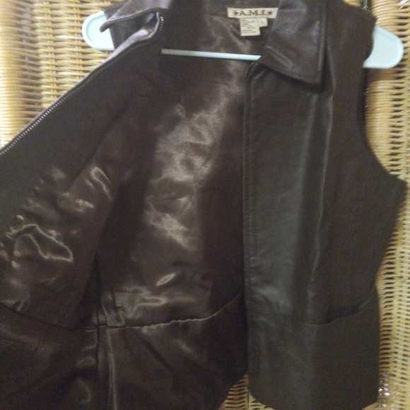 A.M.I. Women's Leather Vest Brown Full Zip Size L/40 - Picture 4 of 7